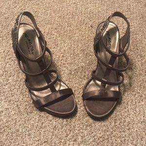 Gray/Silver Kenneth Cole dress shoes